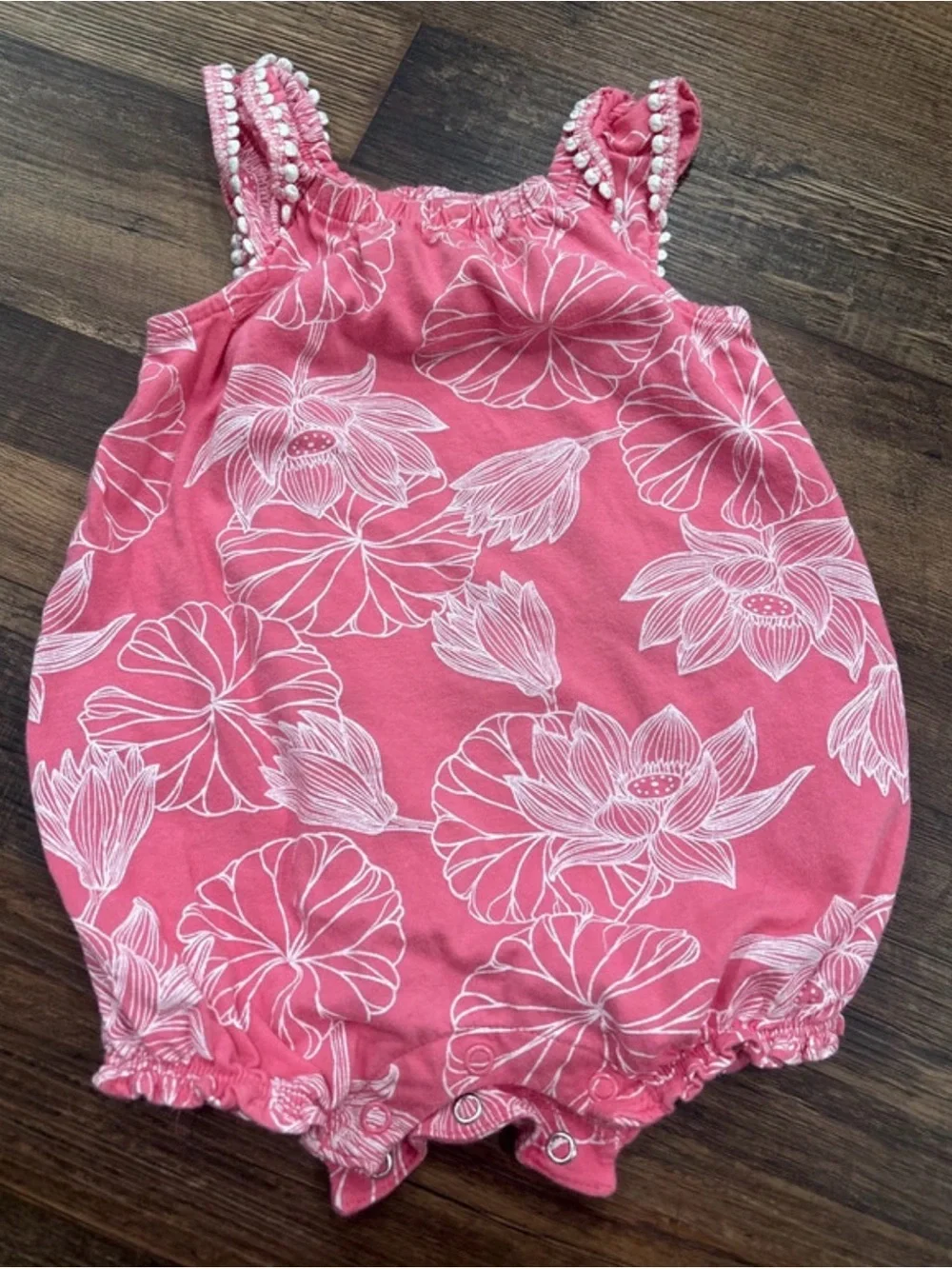 Baby girl lot of summer clothes.